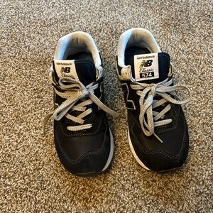 New Balance 574 - 7 Men’a - 2E/ Extra Wide - Black and Gray Sneakers